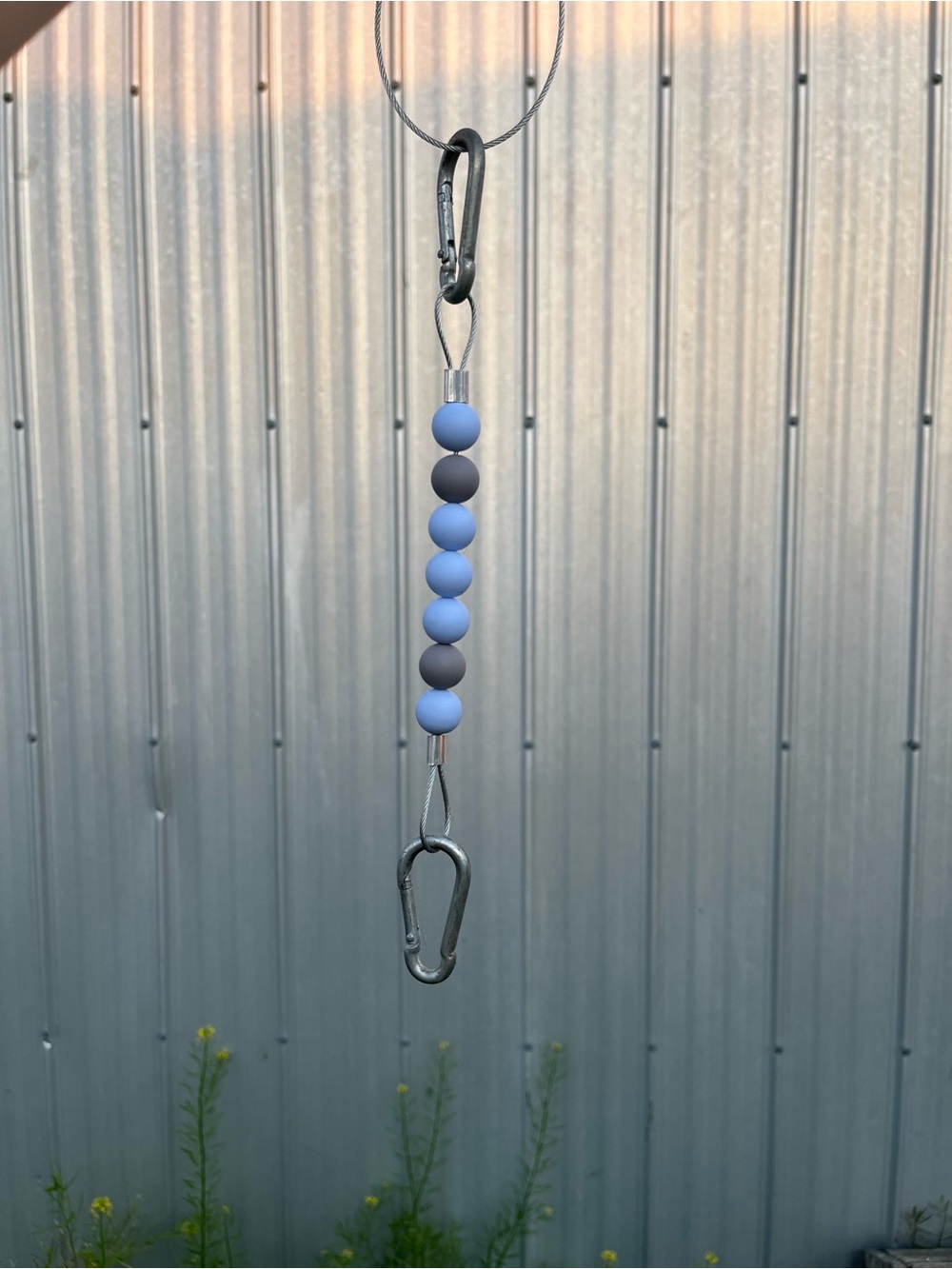 Beaded curb chains